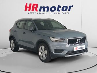 Imagen de VOLVO XC40 T2 Momentum Aut.