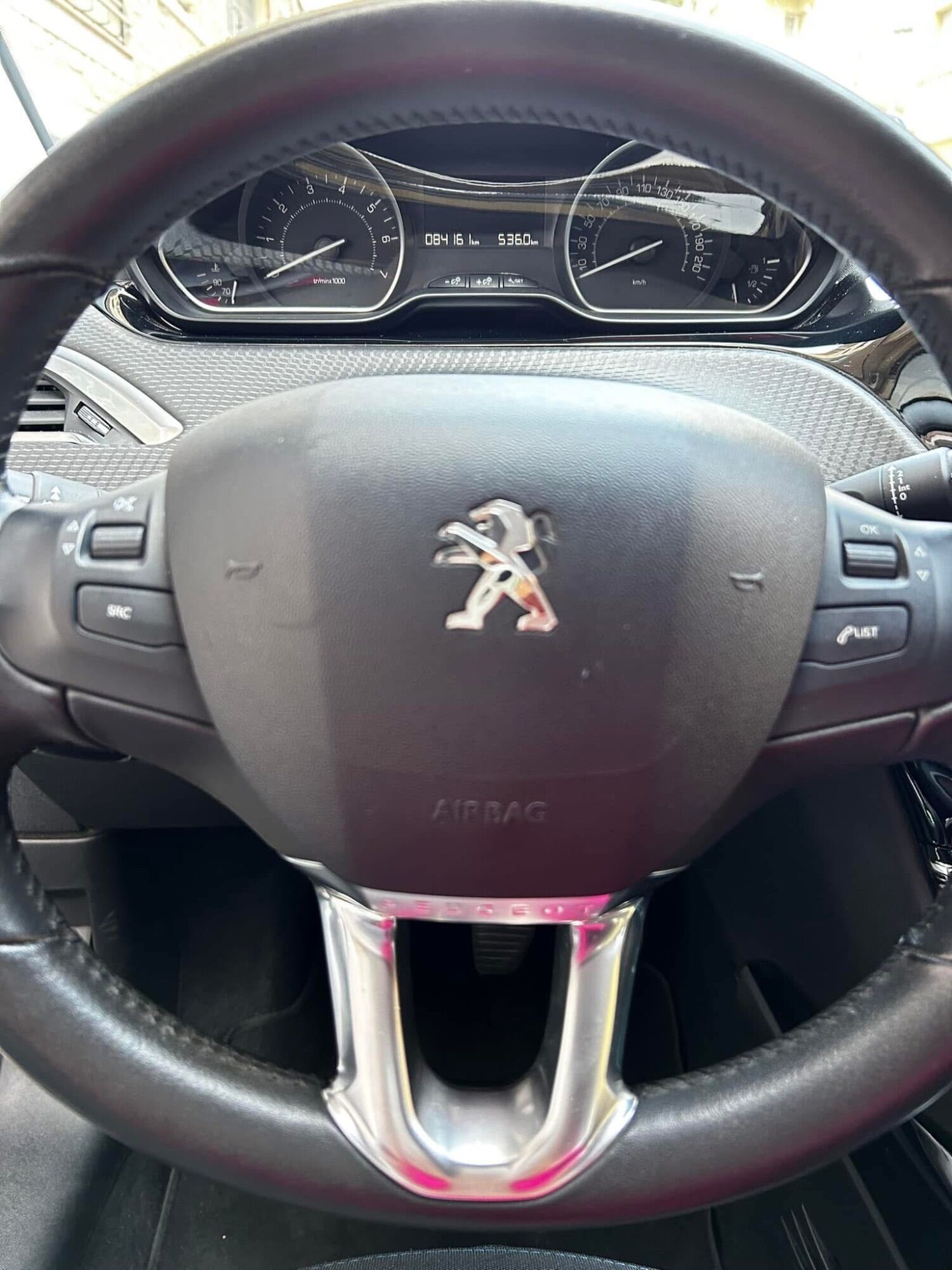 Foto del PEUGEOT 2008 1.2 PureTech S&S Signature 82