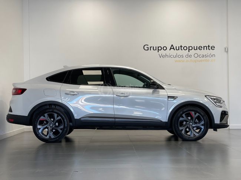 Foto del RENAULT Arkana 1.6 E-Tech Techno 105kW