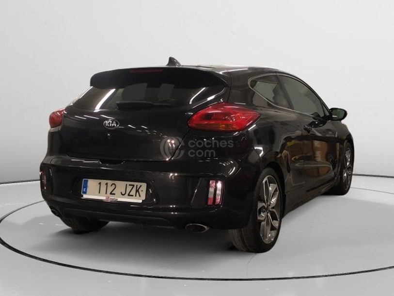 Foto del KIA Ceed Pro_Cee´d 1.6 T-GDi GT