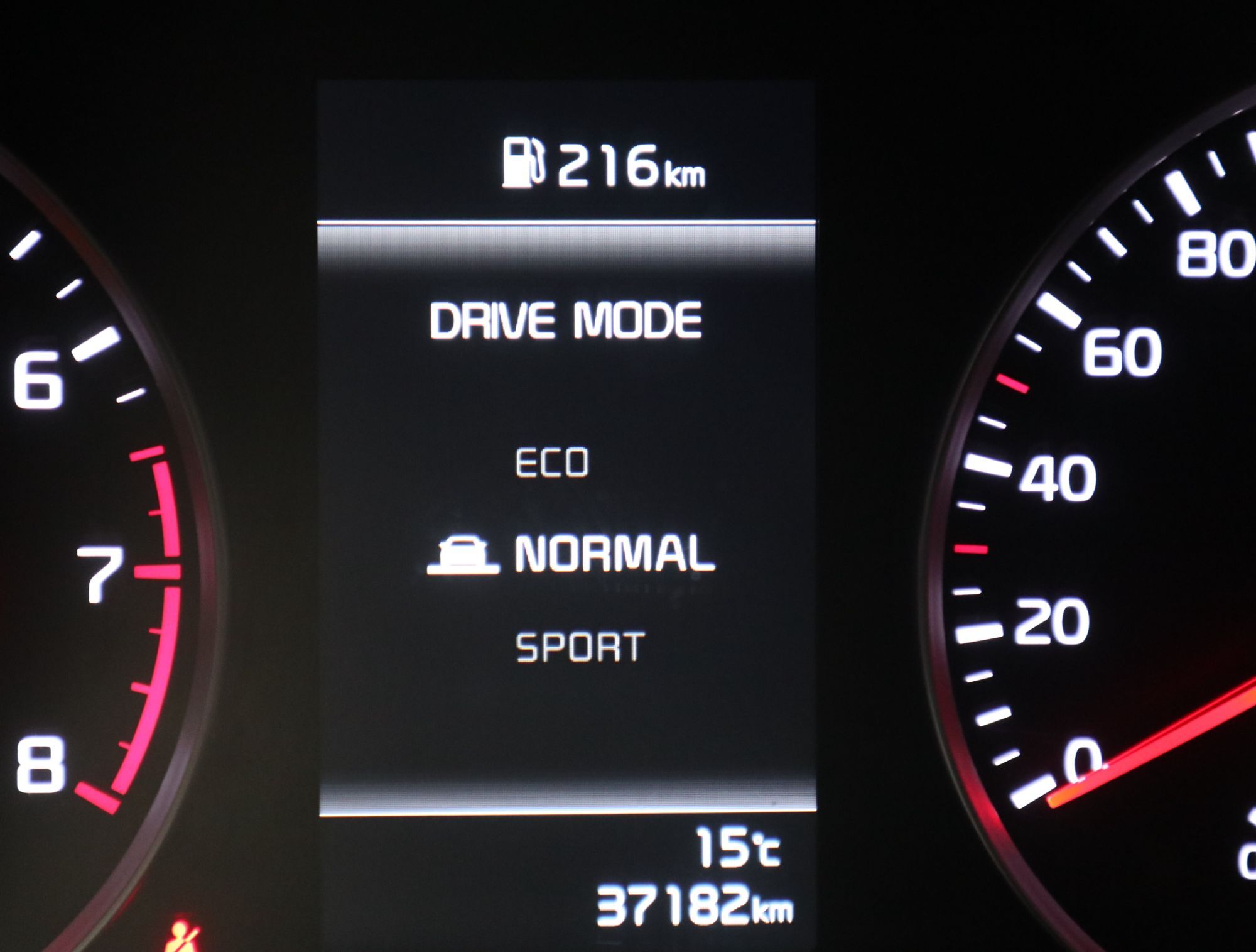 Foto del KIA Stonic 1.0 T-GDi MHEV Concept 100