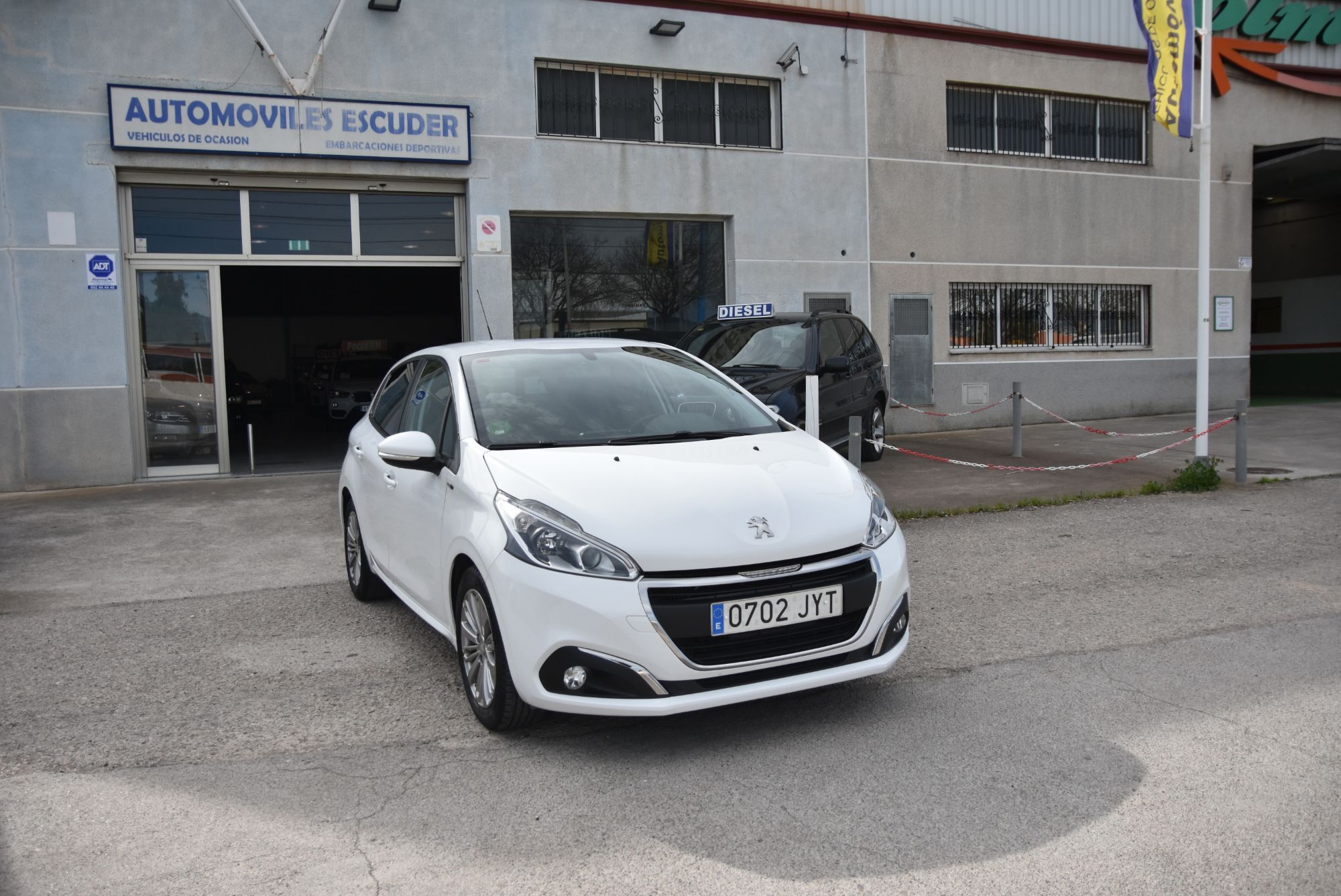 Foto del PEUGEOT 208 1.6BlueHDi Style 75