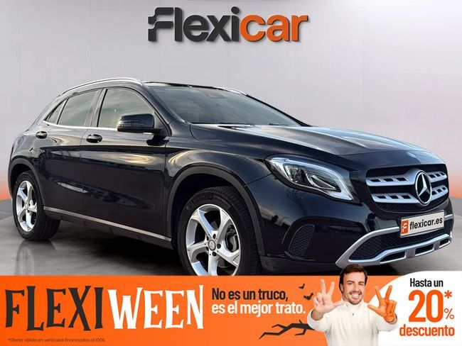 MERCEDES Clase GLA (GLA 180 AMG Line) en Girona