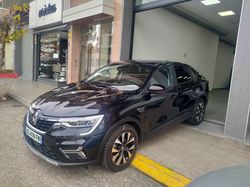 Foto del RENAULT Arkana 1.6 E-Tech Zen 105kW