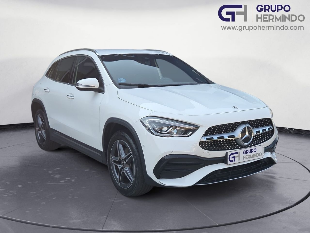 MERCEDES Clase GLA (250 e AMG LINE+PAQ PREMIUM+SMARTPHONE INT) en Pontevedr