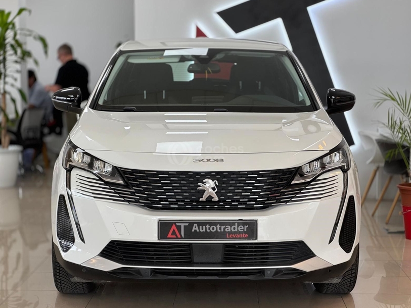 Foto del PEUGEOT 3008 1.5BlueHDi Active Pack S&S EAT8 130