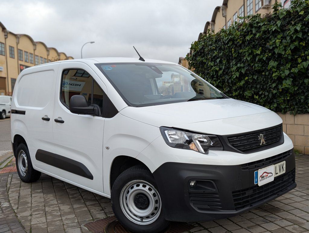 Foto del PEUGEOT Partner 1.5BlueHDI S&S Premium Standard 600kg 100
