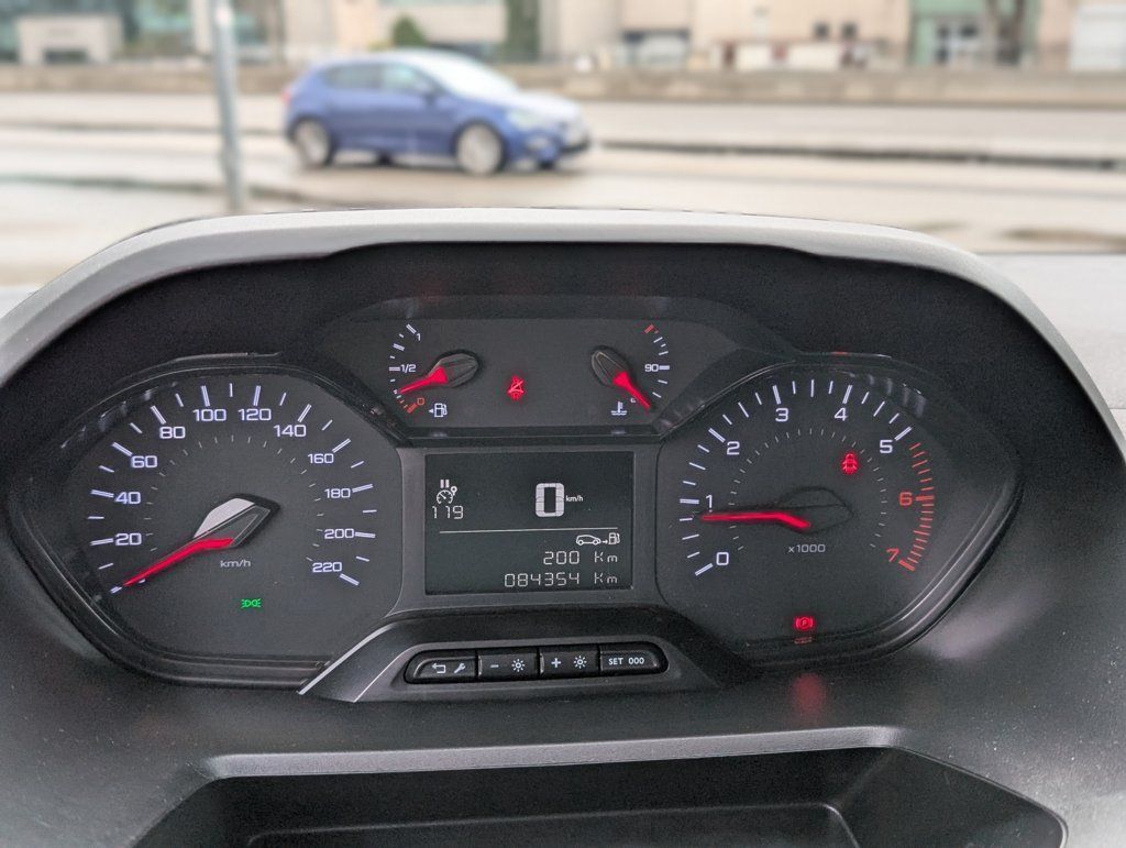 Foto del PEUGEOT Partner 1.5BlueHDI S&S Premium Standard 600kg 100