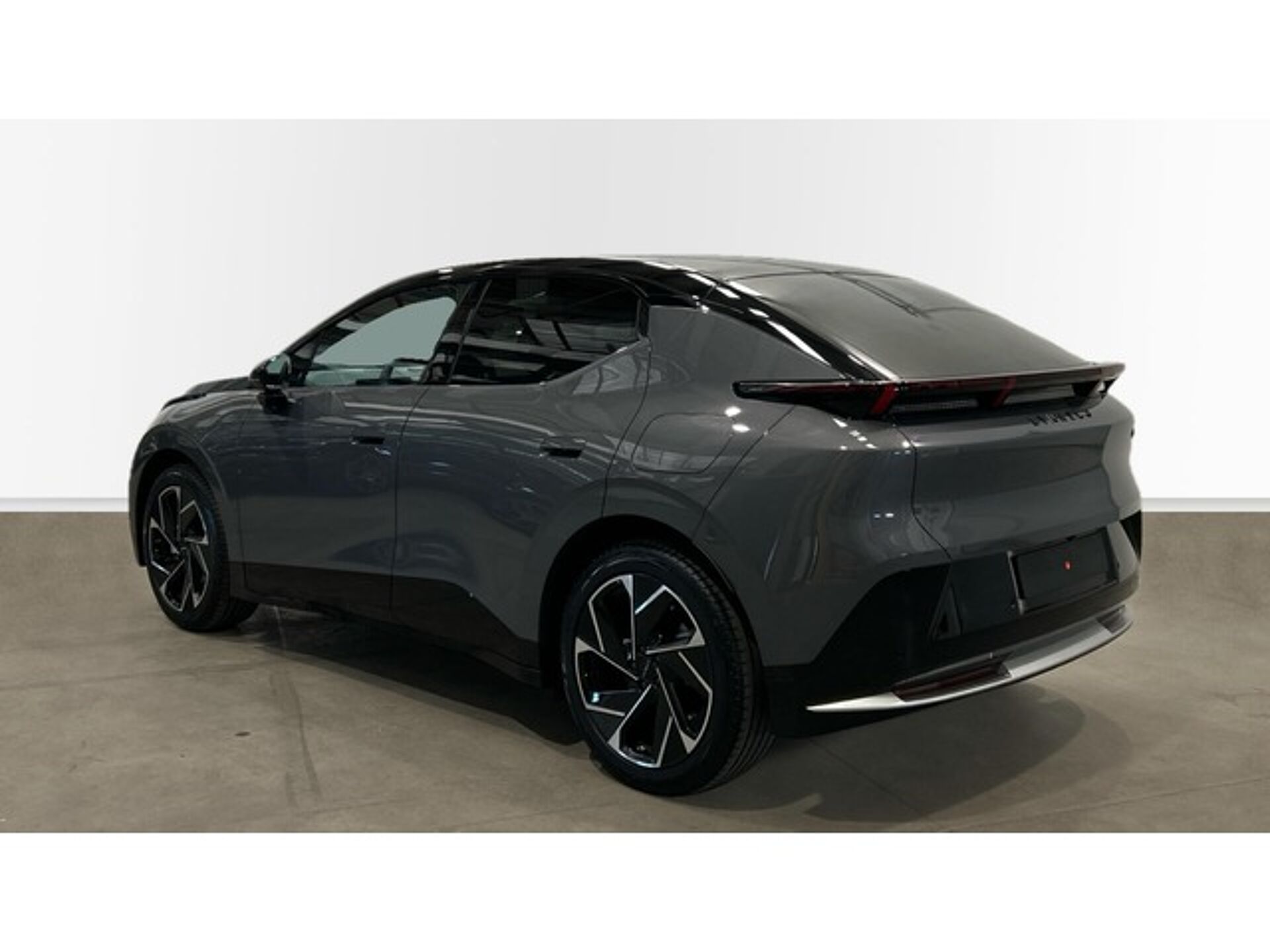 Imagen 2 de LYNK & CO 02