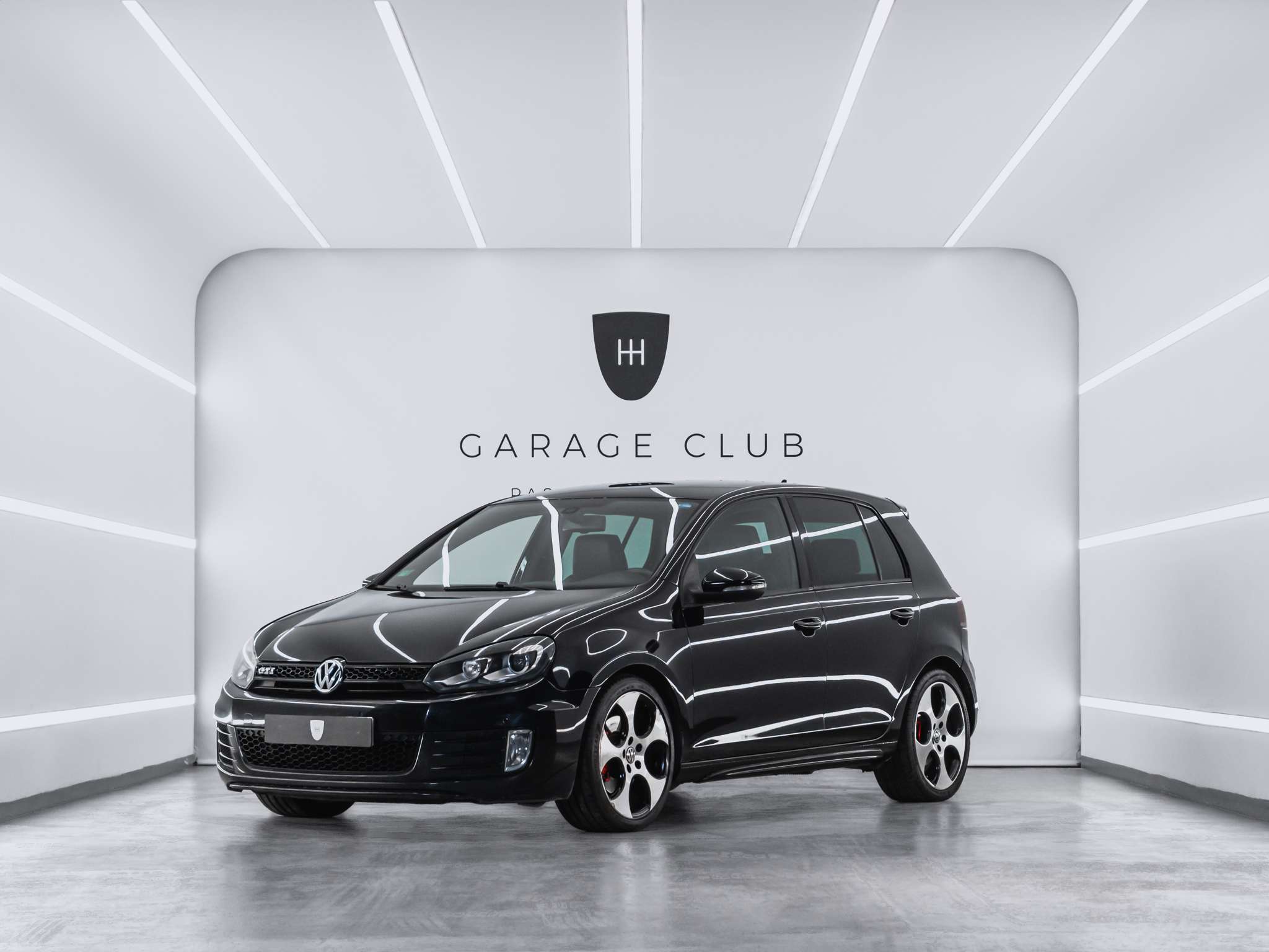 VOLKSWAGEN Golf (Golf VI 2.0 TSI GTI) en Barcelona