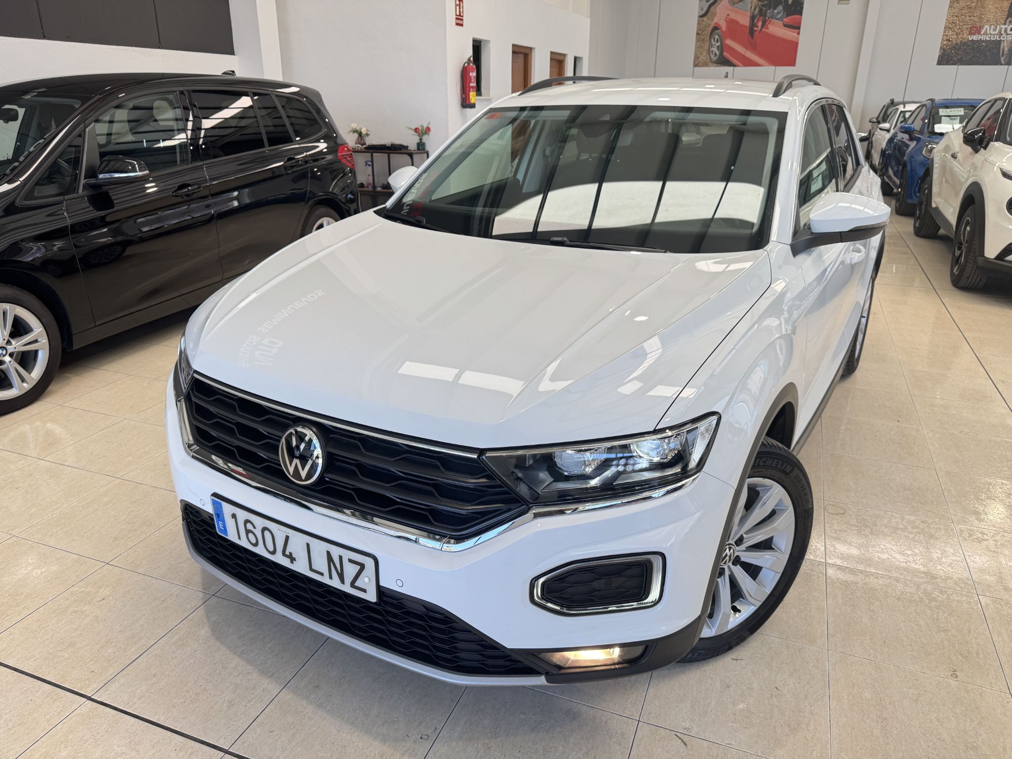 VOLKSWAGEN T-Roc (1.0 TSI Advance Style 81kW) en Málaga