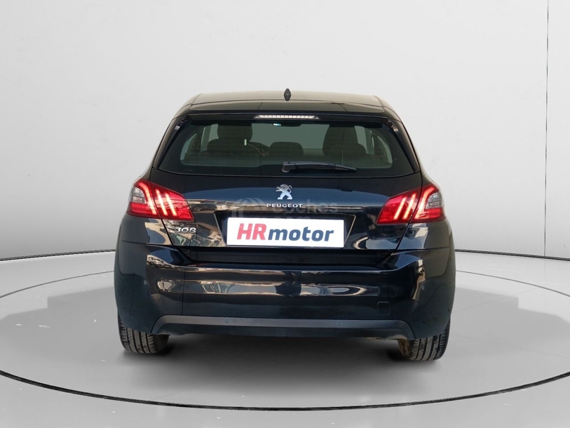Foto del PEUGEOT 308 1.2 PureTech S&S Allure 110