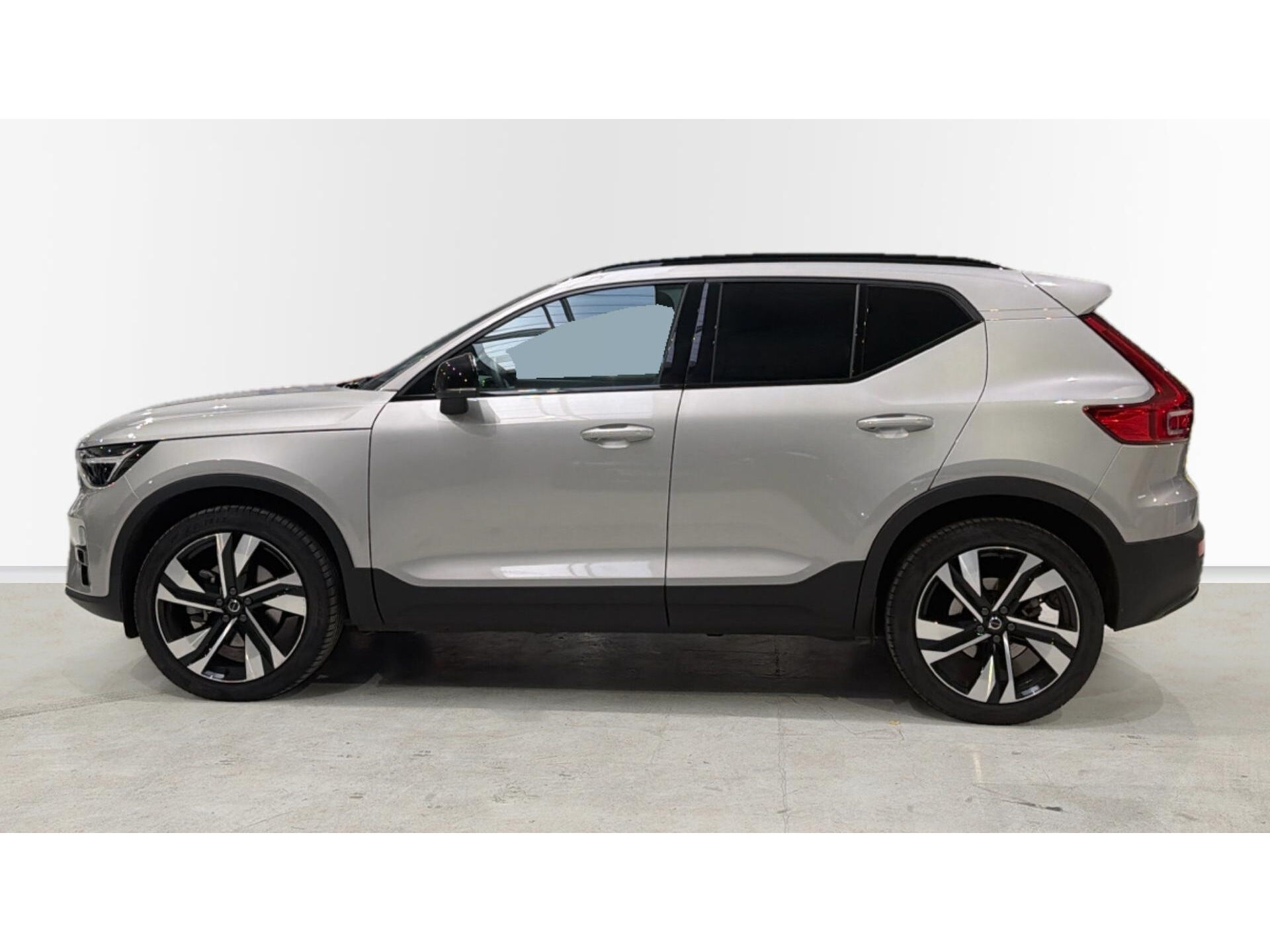 Imagen 3 de VOLVO XC40