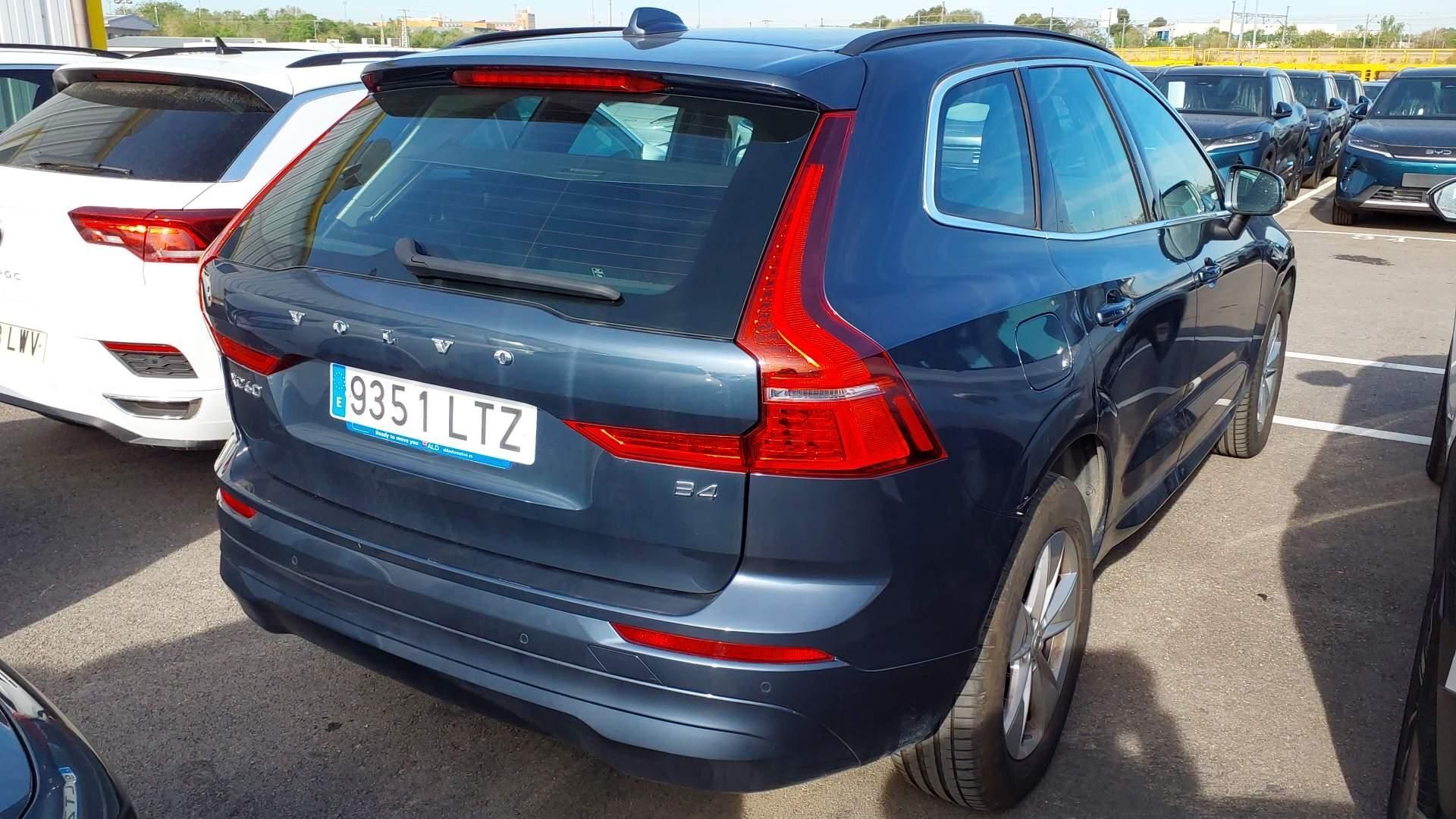 Foto del VOLVO XC60 B4 Momentum Pro FWD Aut.