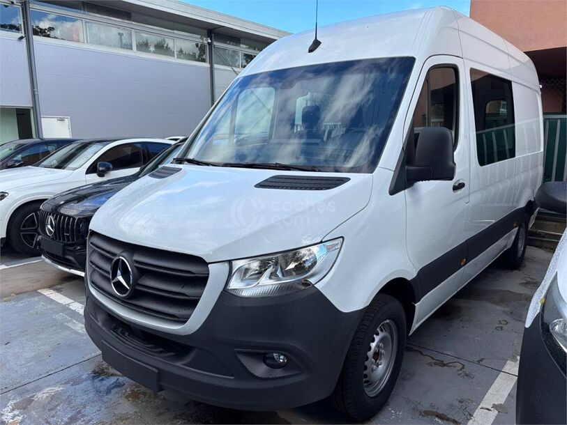 Foto del MERCEDES Sprinter Furgón 215CDI Medio T.E. tD