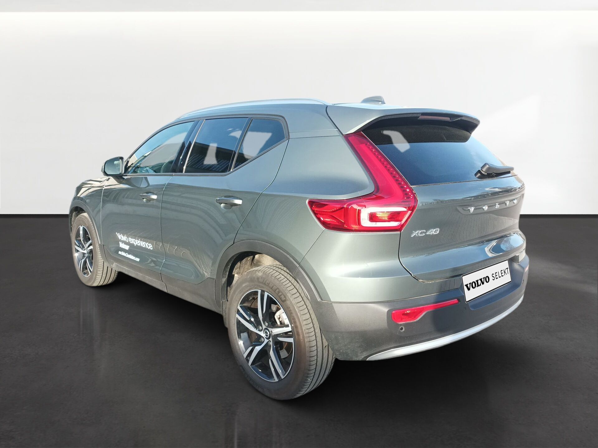 Imagen 2 de VOLVO XC40