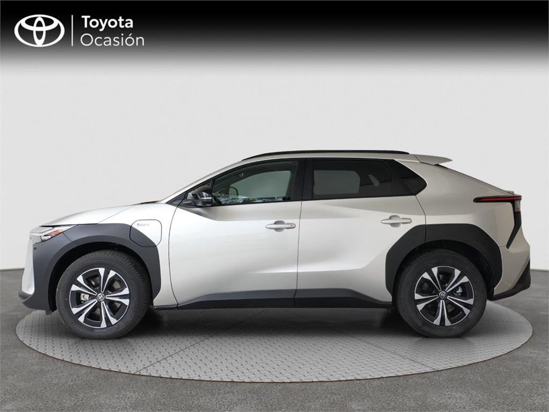 Imagen 3 de TOYOTA bZ4X