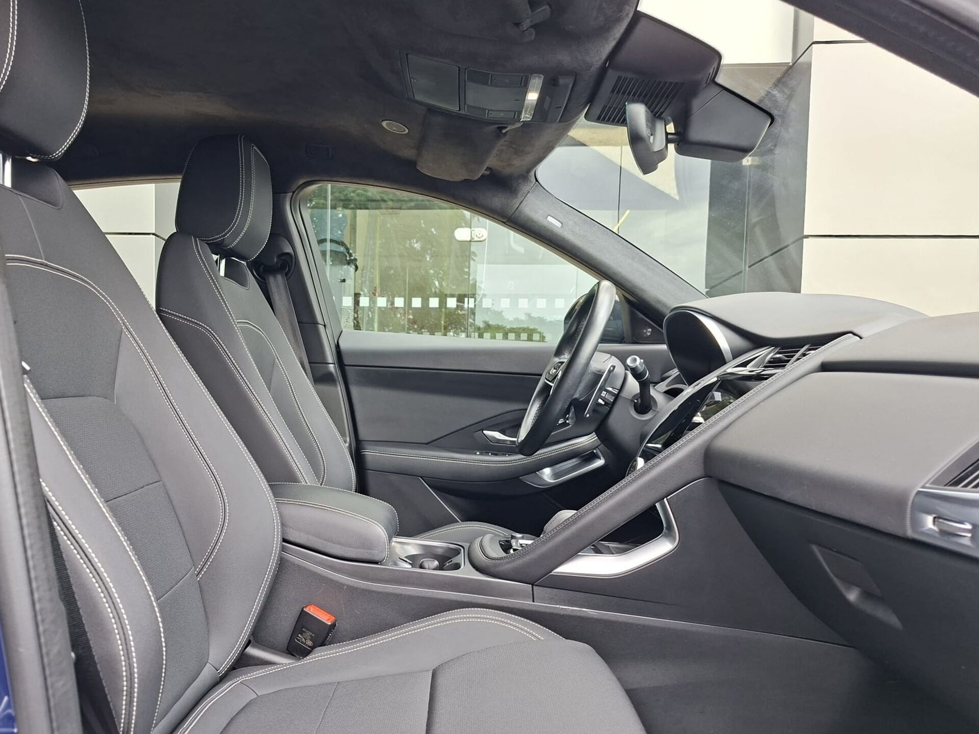 Imagen 3 de JAGUAR E-Pace