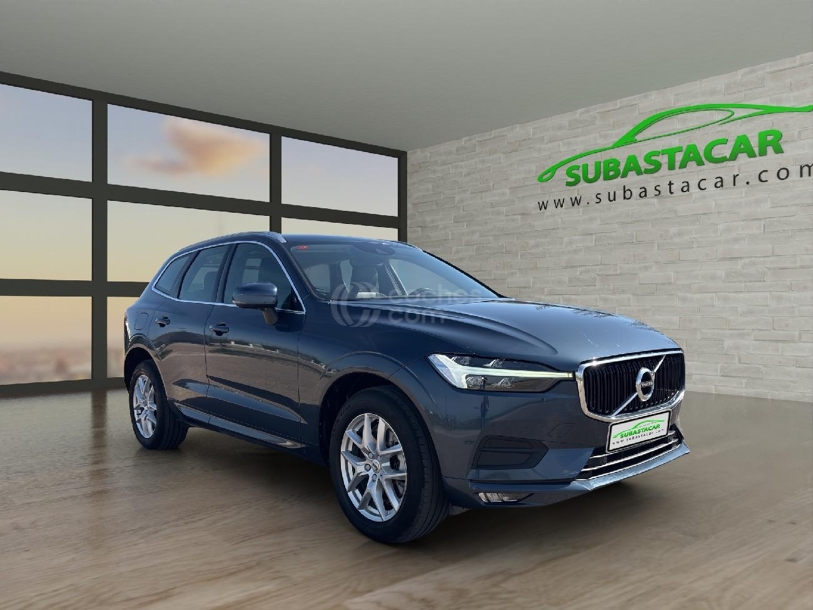 Foto del VOLVO XC60 B4 Momentum Pro FWD Aut.