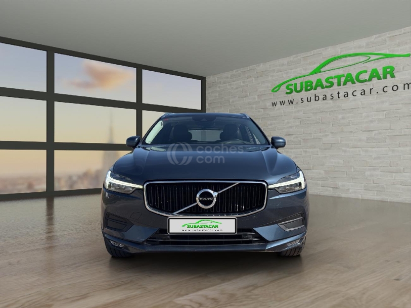 Foto del VOLVO XC60 B4 Momentum Pro FWD Aut.