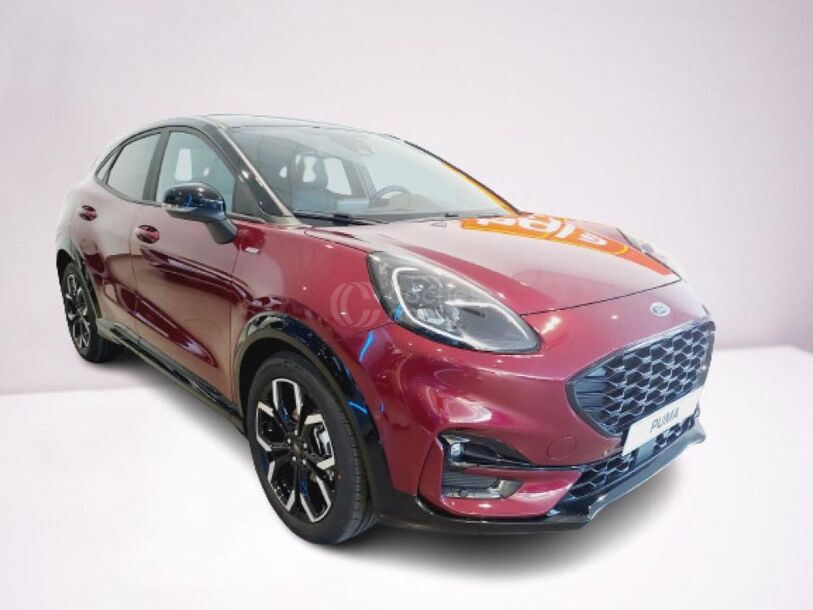 Foto del FORD Puma 1.0 EcoBoost MHEV Vivid Ruby Edition 125