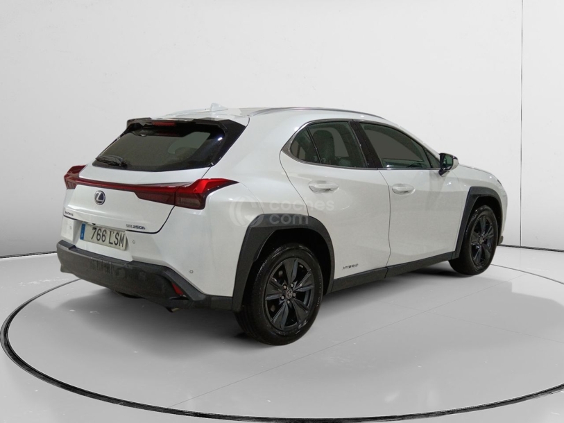 Foto del LEXUS UX 250h Premium 4WD