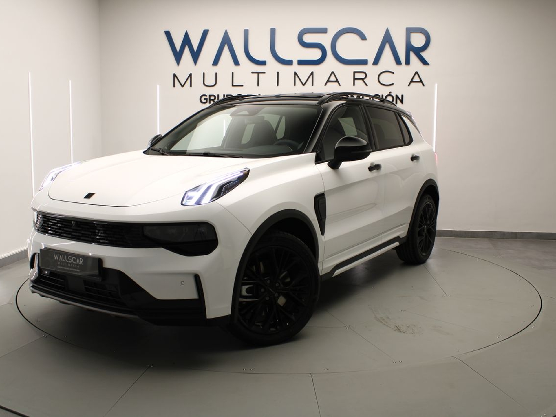 Imagen de LYNK & CO 01