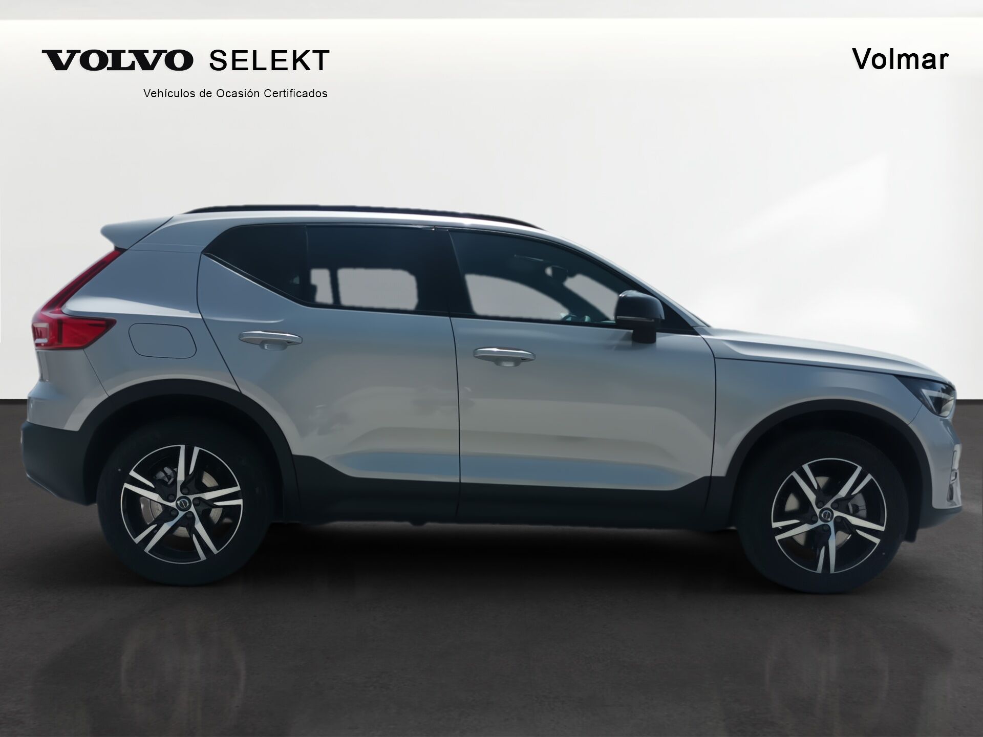 Imagen 3 de VOLVO XC40