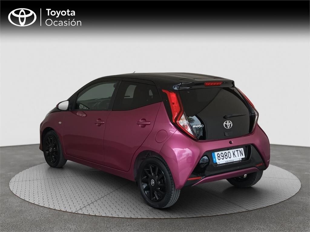 Foto del TOYOTA Aygo 70 x-wave x-shift