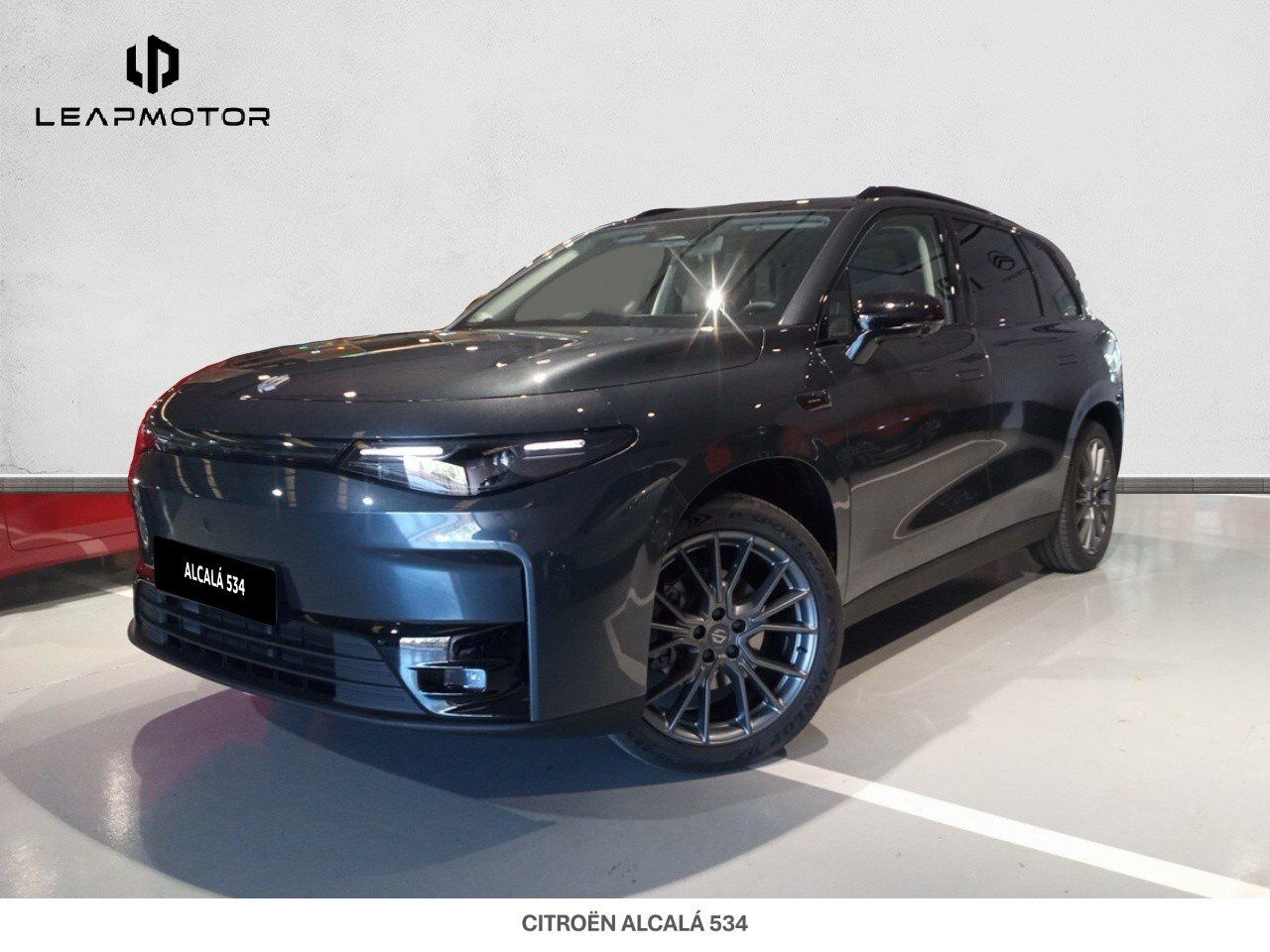 LEAPMOTOR C10 (C10 REEV 28.4 kWh Design Auto) en Madrid