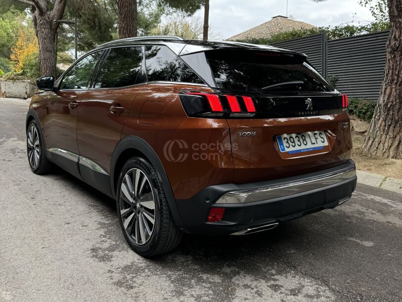 Foto del PEUGEOT 3008 Hybrid4 300 GT Line e-EAT8