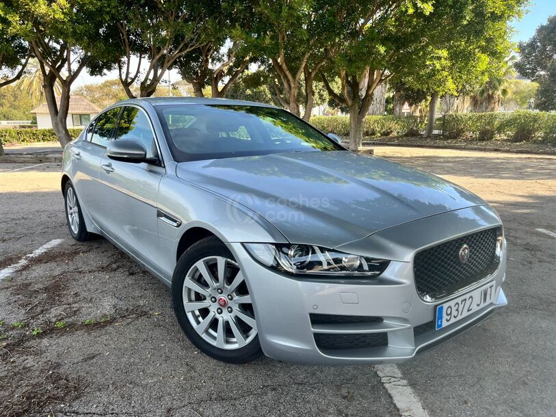 Foto del JAGUAR XE 2.0 Diesel Pure Aut. 180