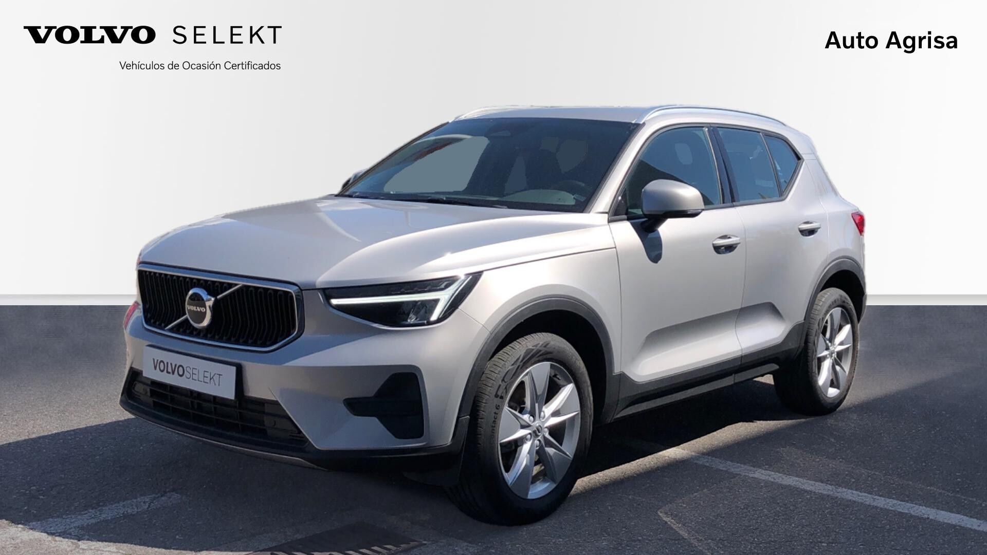 VOLVO XC40 (2.0 B3 CORE AUTO 163 5P) en Rioja, La