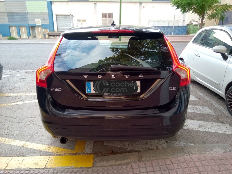 Foto del VOLVO V60 D2 R-Design Momentum Aut.