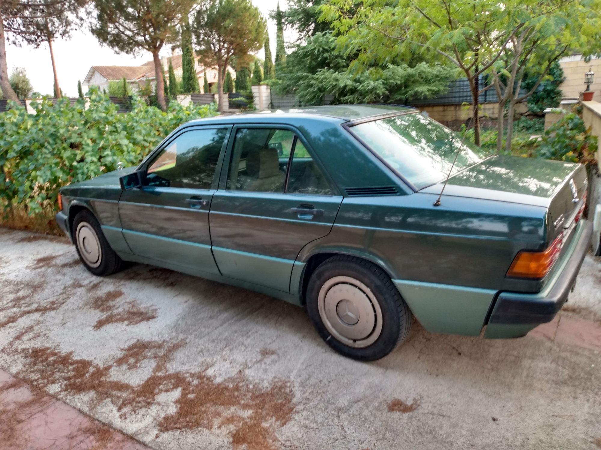 Foto del MERCEDES 190 D 2.5