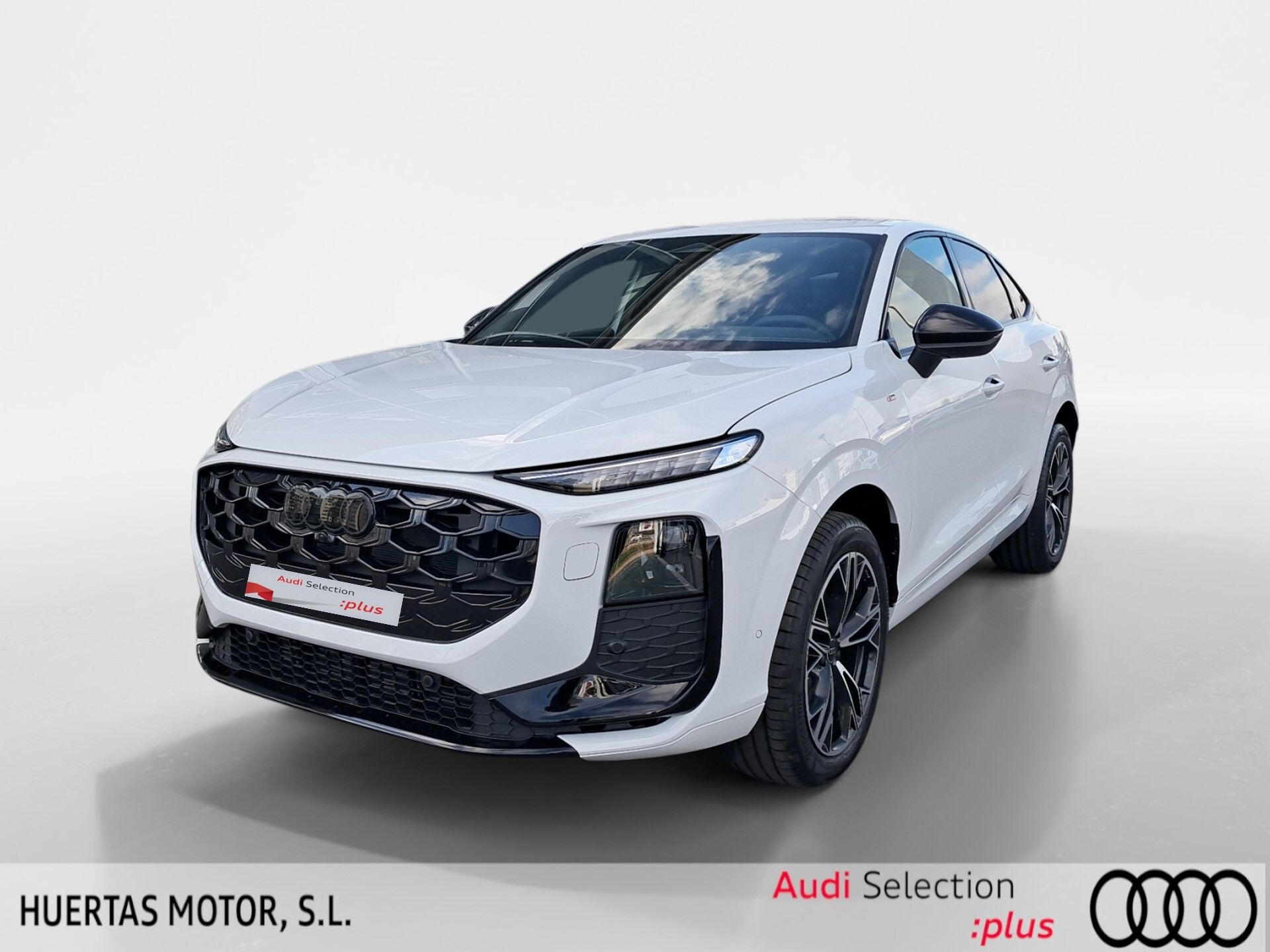 AUDI Q3 (TODOTERRENO 2.0 TDI S TRONIC BLACK LINE 150 5P) en Murcia