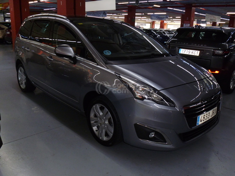 Foto del PEUGEOT 5008 1.6 BlueHDI Allure 7 pl. 120