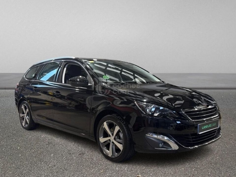 Foto del PEUGEOT 308 SW 1.2 e-THP PureTech Allure 130