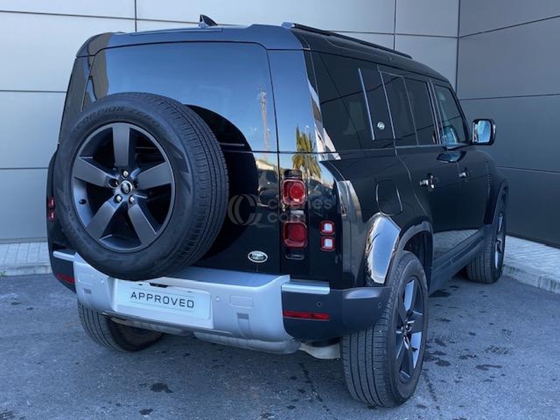 Foto del LAND ROVER Defender 110 3.0D l6 MHEV SE AWD Aut. 250