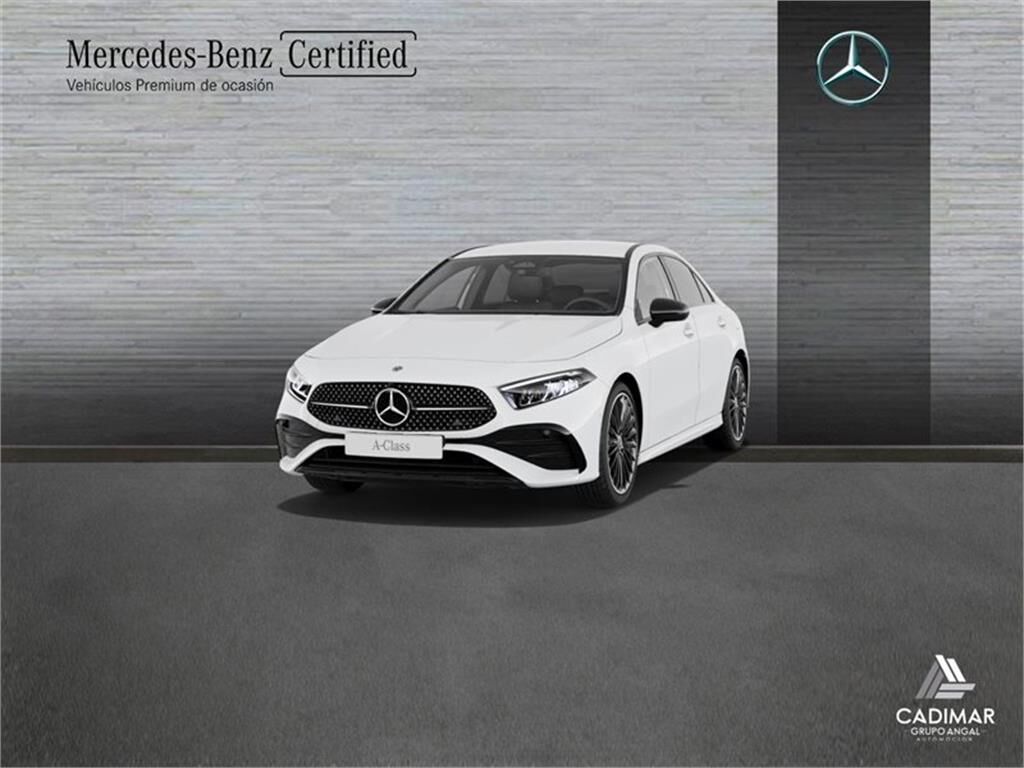 MERCEDES Clase A (A 200 d Sedán) en Cádiz