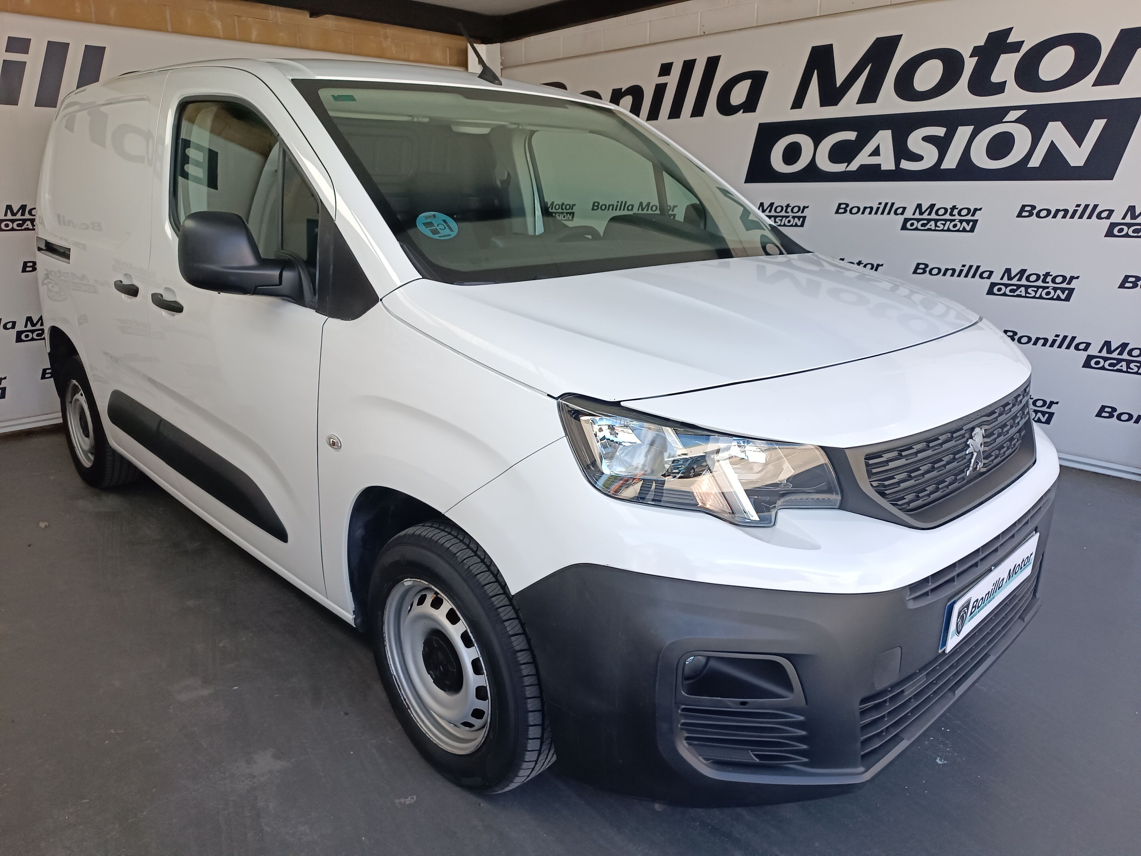 Foto del PEUGEOT Partner 1.5BlueHDI Pro Standard 600kg 75