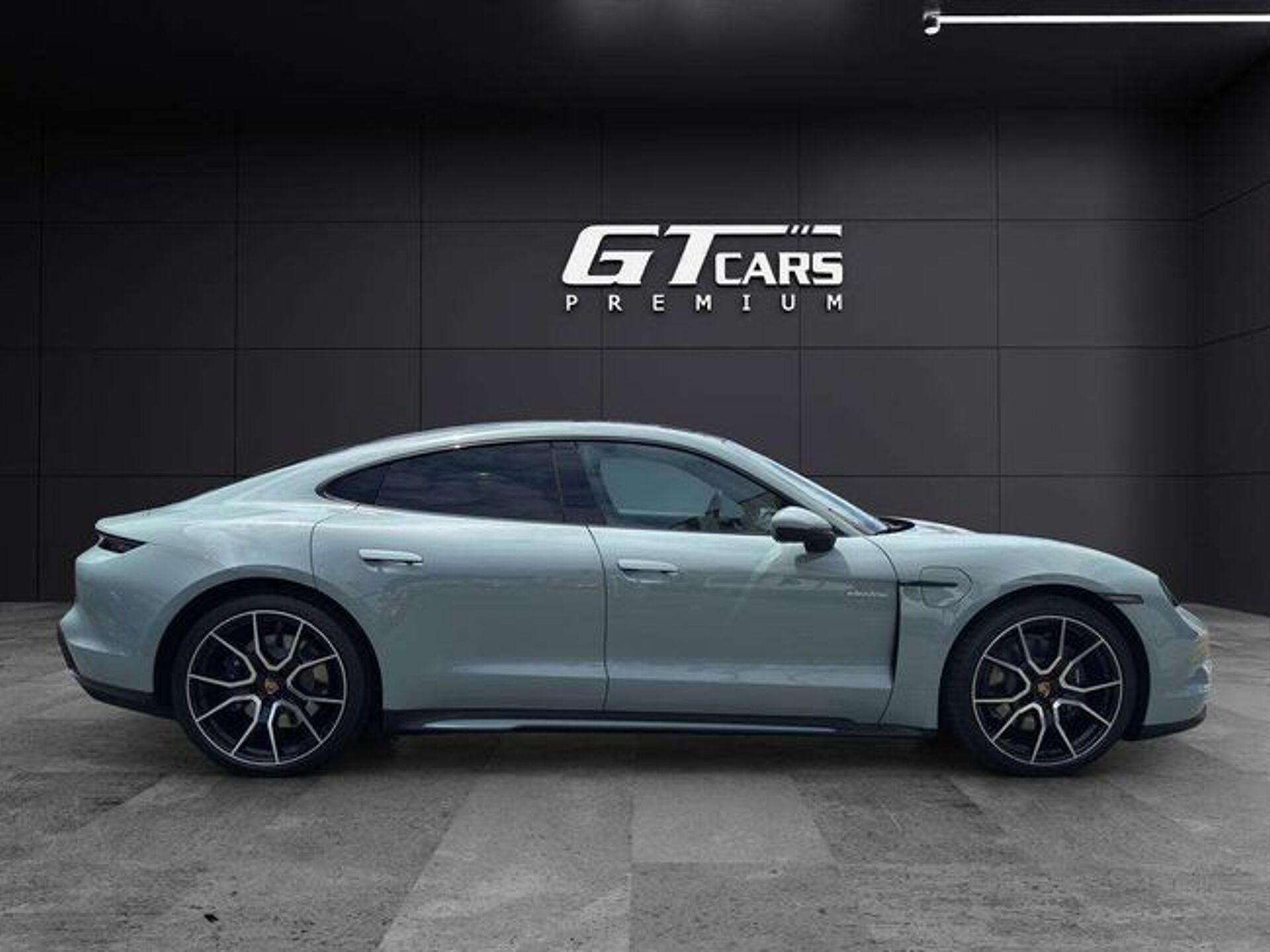 Imagen 2 de PORSCHE Taycan