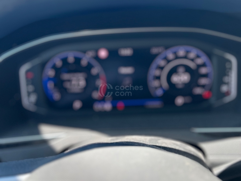 Foto del VOLKSWAGEN Passat Variant 1.5 TSI ACT Executive DSG7 110kW