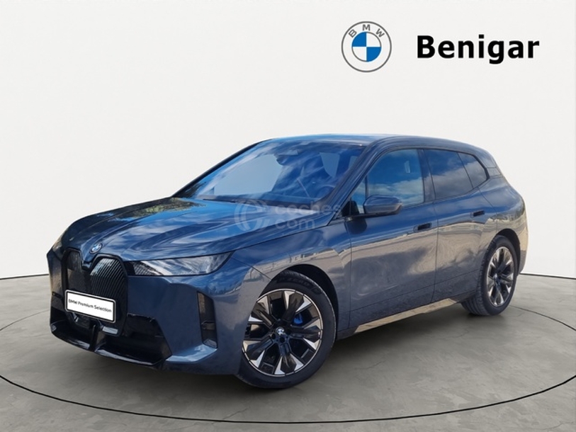 Foto del BMW iX xDrive 45