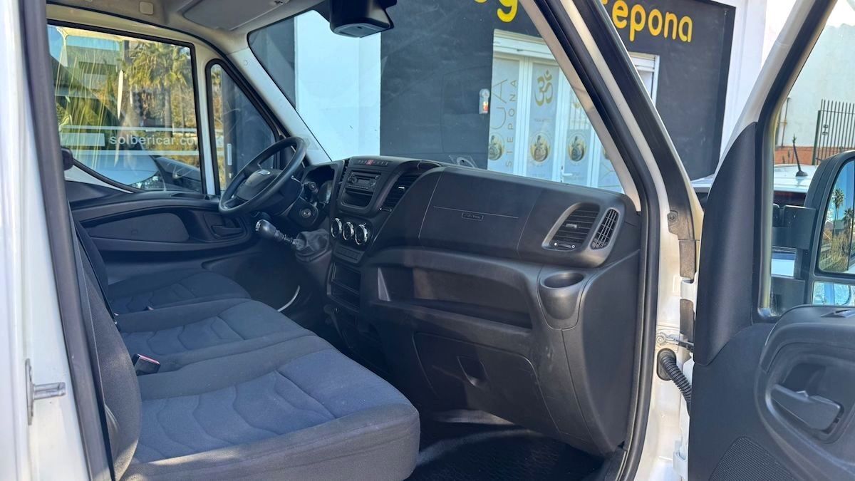 Foto del IVECO Daily Chasis Cabina 35S12 3450 116