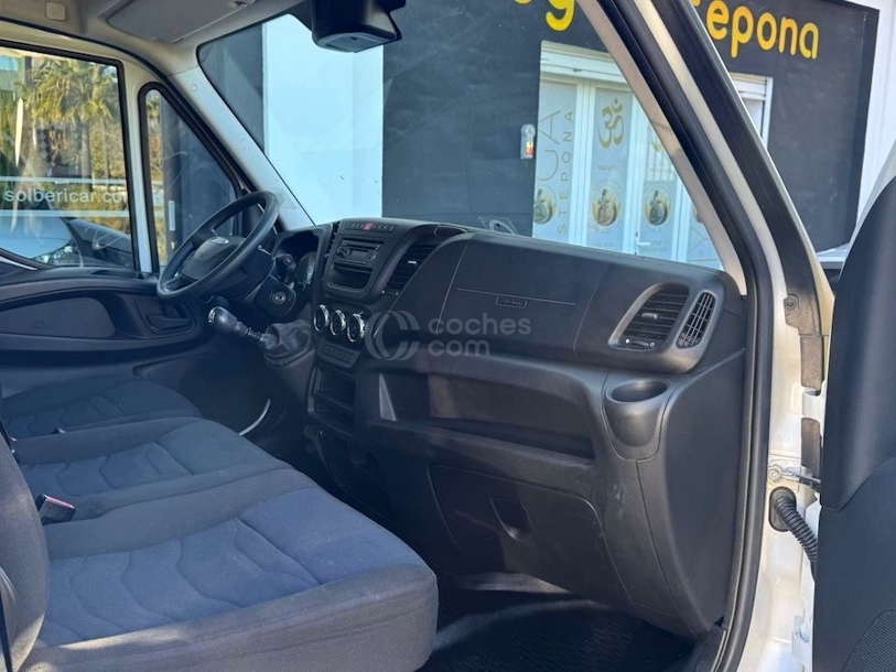 Foto del IVECO Daily Chasis Cabina 35S12 3450 116