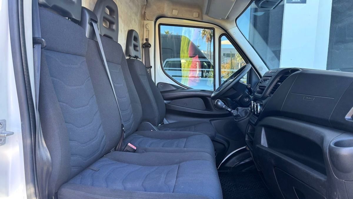 Foto del IVECO Daily Chasis Cabina 35S12 3450 116