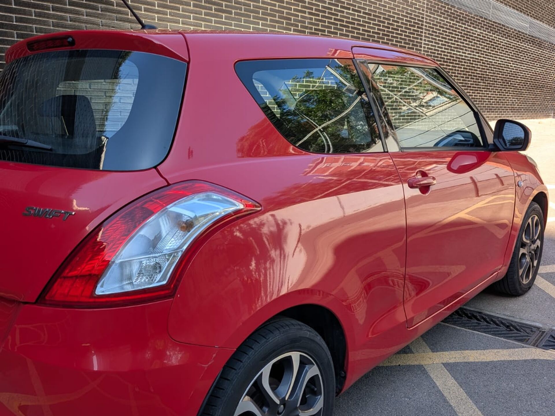 Imagen 2 de SUZUKI Swift