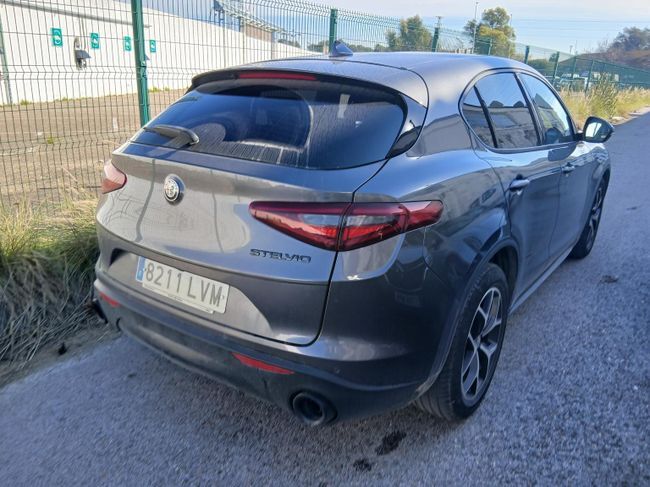 Foto del ALFA ROMEO Stelvio 2.2 Sprint RWD 190 Aut.
