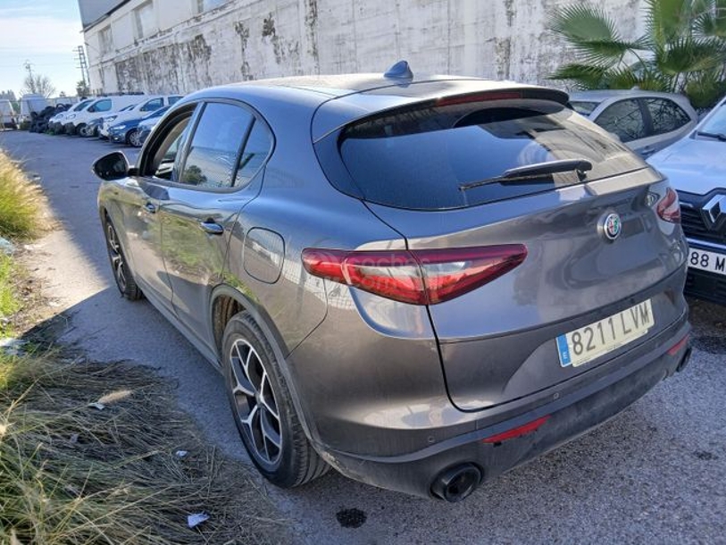 Foto del ALFA ROMEO Stelvio 2.2 Sprint RWD 190 Aut.